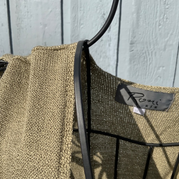 Roni Bis Dress (Size M-L) in beige/tan color - Picture 2 of 6